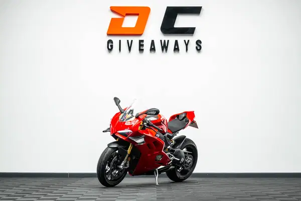 Ducati Panigale V4S & £1,000 or £14,000 Tax Free