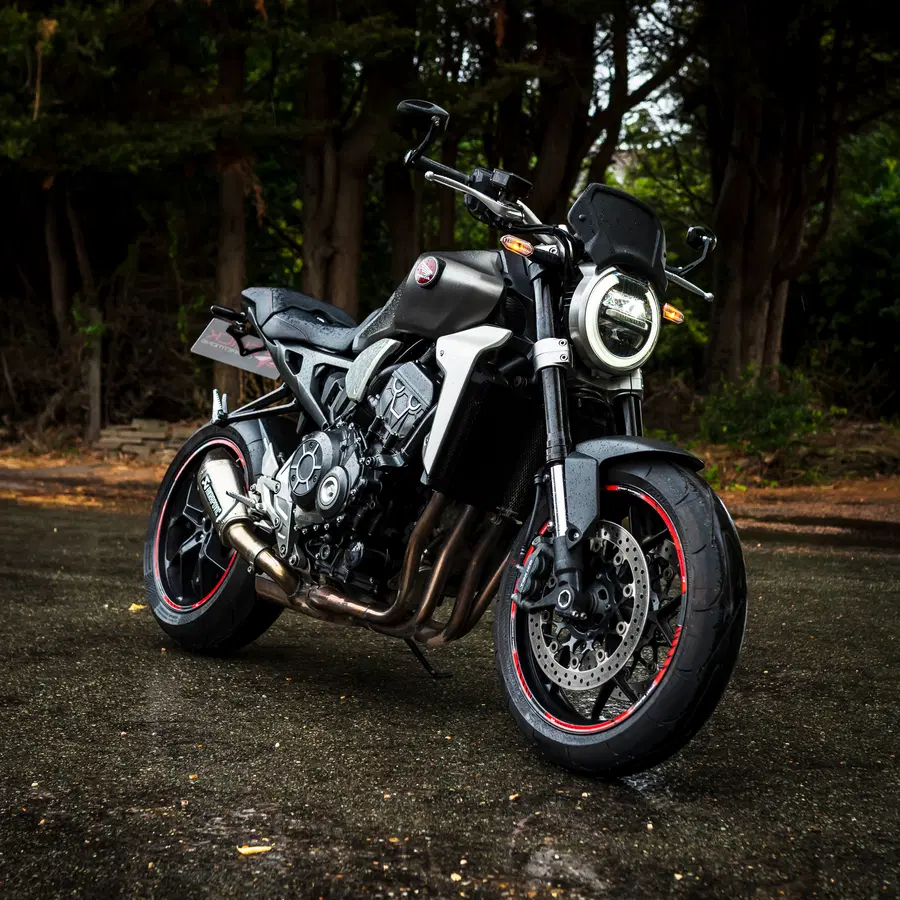 Win This Honda CB1000-R + £500! *FREE UK WIDE DELIVERY*