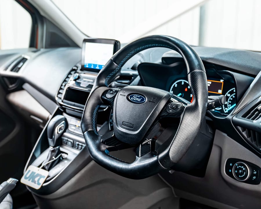 FORD TRANSIT CONNECT MS-RT + £5,000 CASH!