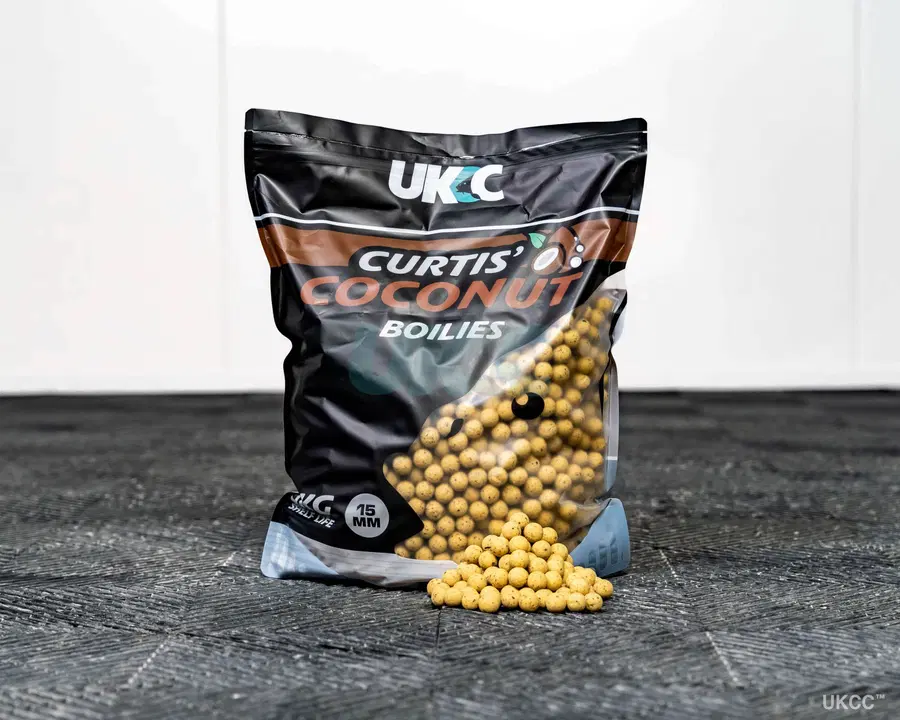 5KG UKCC CURTIS' COCONUT 15MM!
