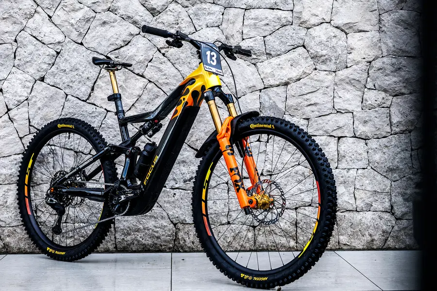 WIN WYN MASTERS' CUSTOM FOCUS JAM² — AND KEEP THE PRIVATEER PROGRAM ROLLING