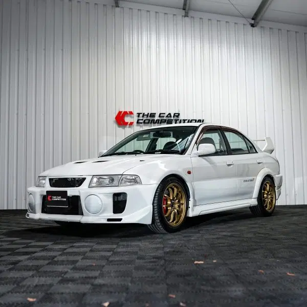 Win This Mitsubishi Evo 5 + £2,000