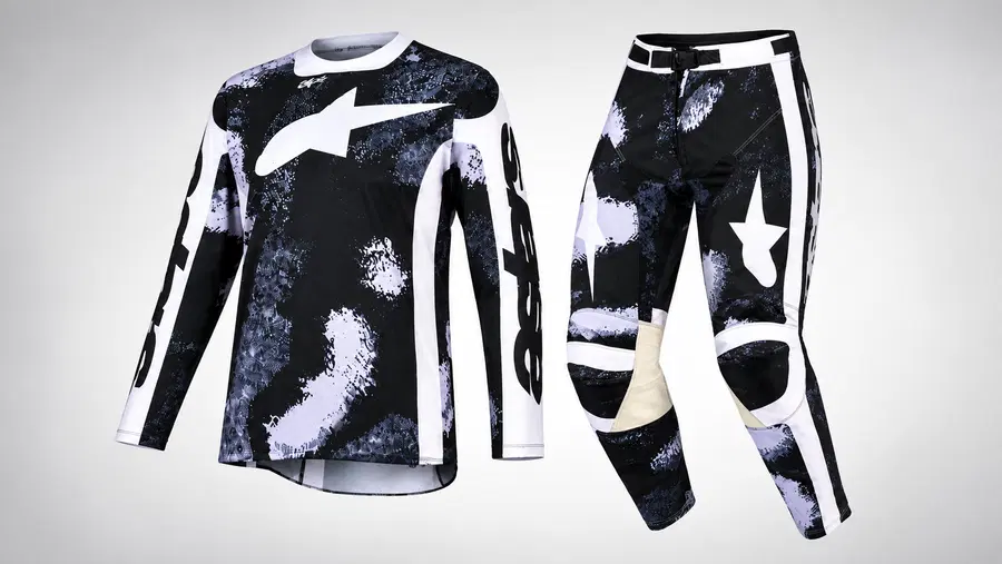 WIN THIS ALPINESTARS CAMO RACER KIT