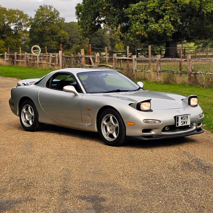 MAZDA RX-7 TYPE-R BATHURST ULTRA LOW MILES MANUAL - Monky London