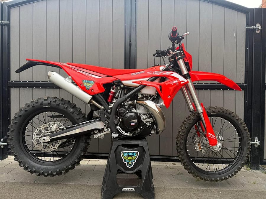 2027 Beta 300 X-Trainer
