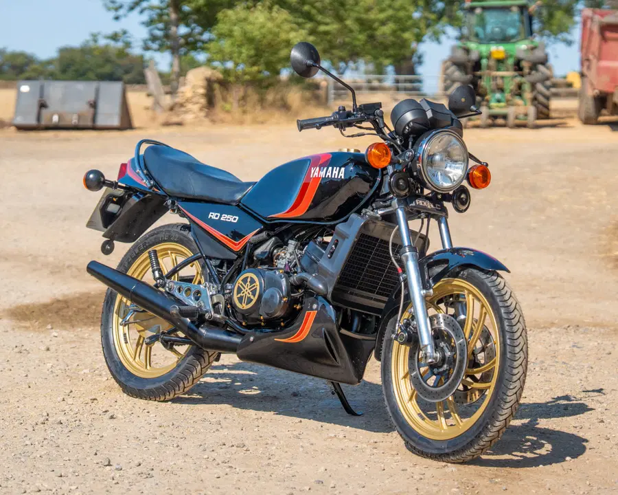 1983 Yamaha RD250LC + £500