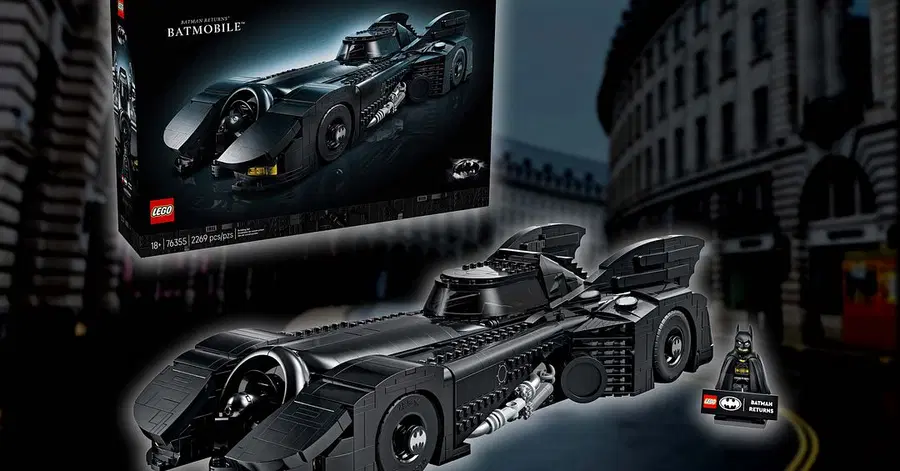 LEGO Batman Returns Batmobile