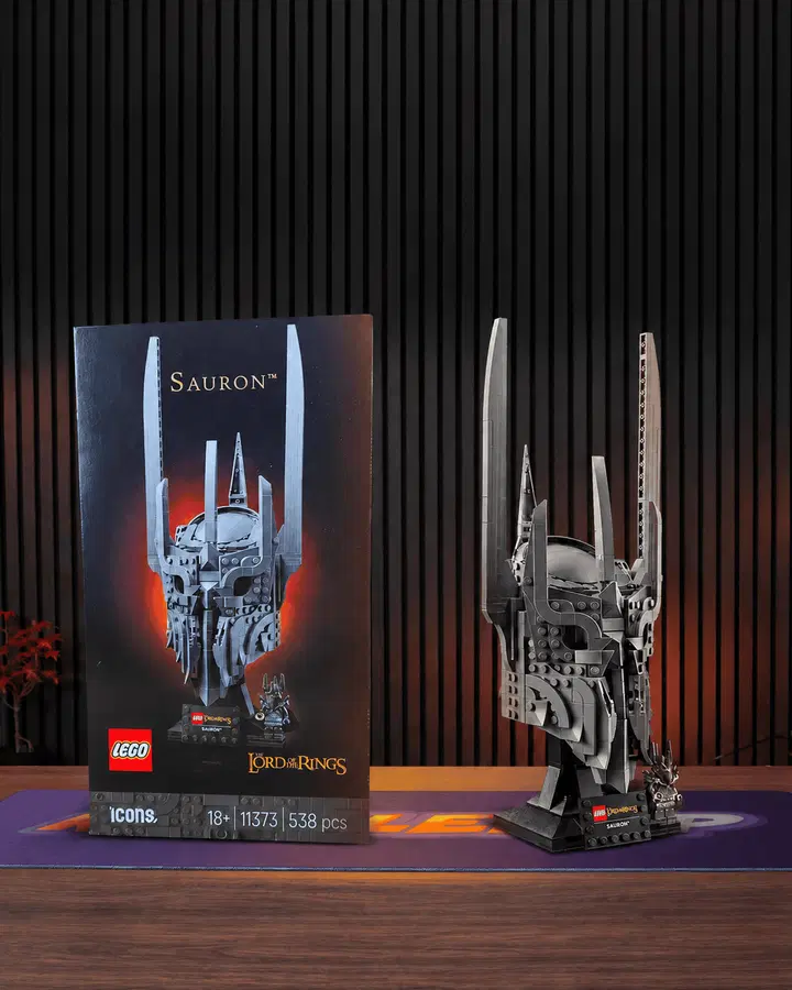 THE LORD OF THE RINGS: SAURON’S HELMET