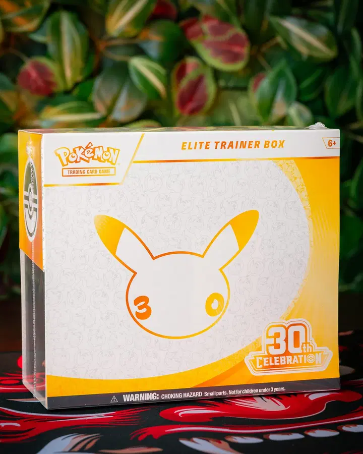 POKÉMON 30TH CELEBRATION ETB