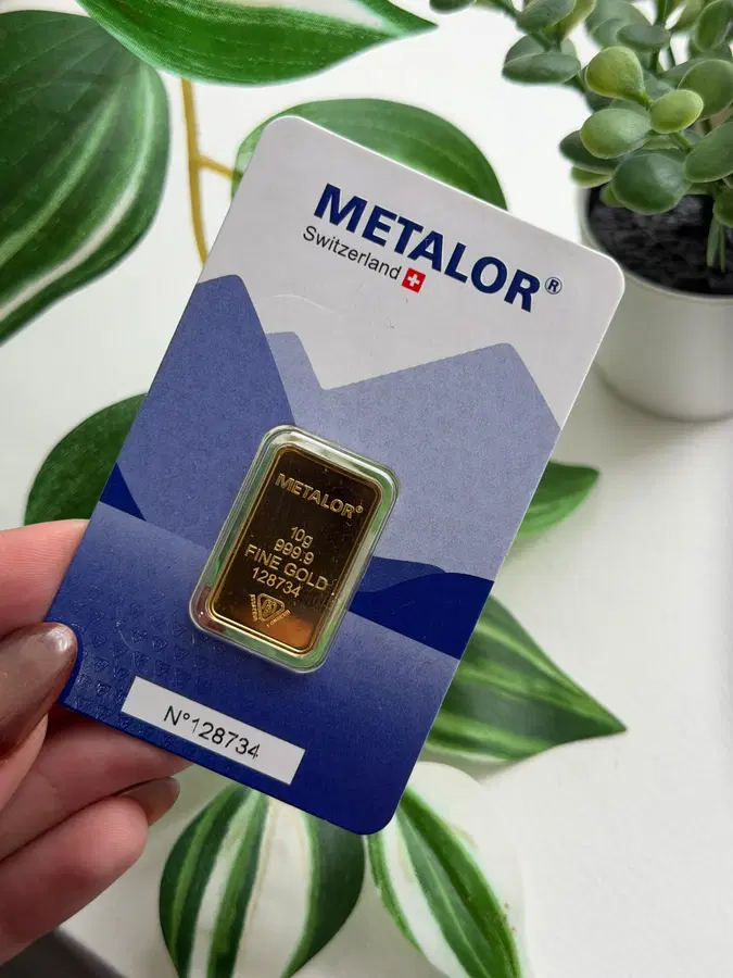 10g Gold Bar or £950
