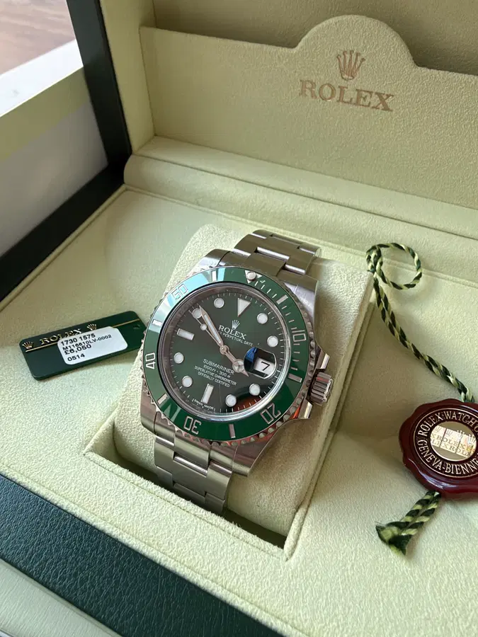 Rolex Submariner “Hulk” 116610LV or £11,000 cash