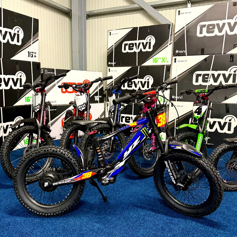 WIN THIS CUSTOM REVVI 18″